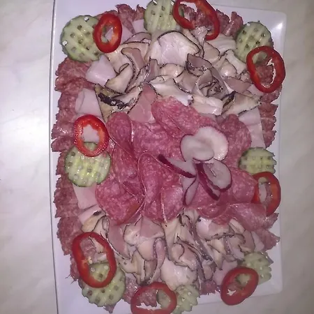 U Kolaru I. 3* Rasna